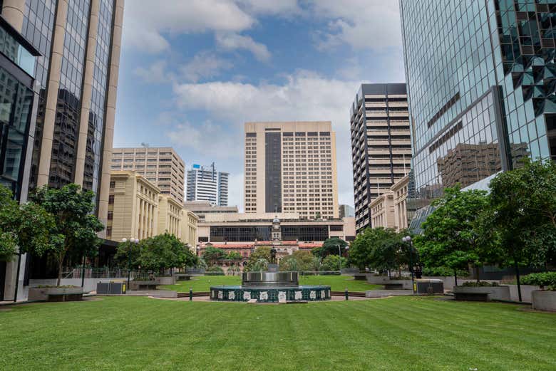 Parque junto a la Oficina de Correos de Brisbane