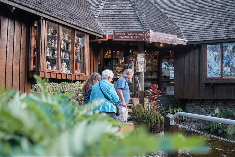 Visit a wooden clock stand