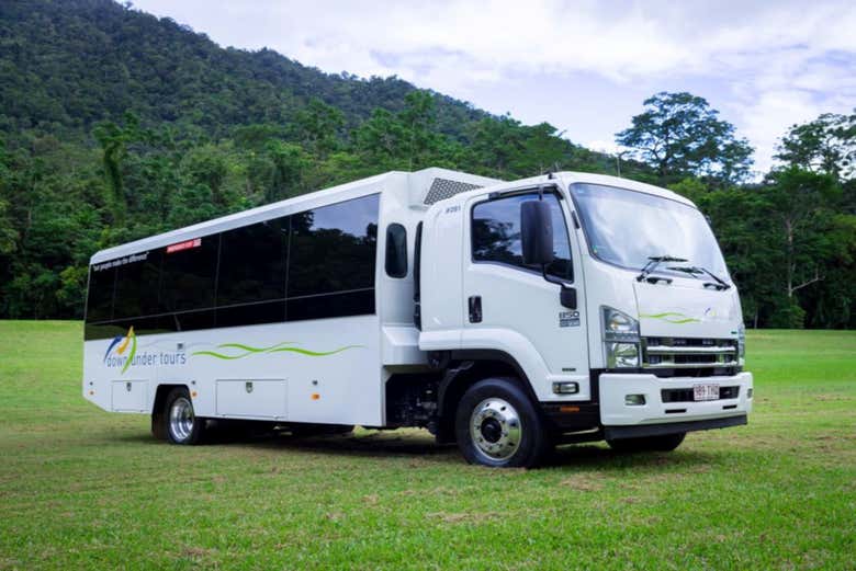 Bus pour l'excursion depuis Cairns