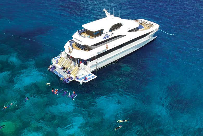 Yacht pour l'excursion