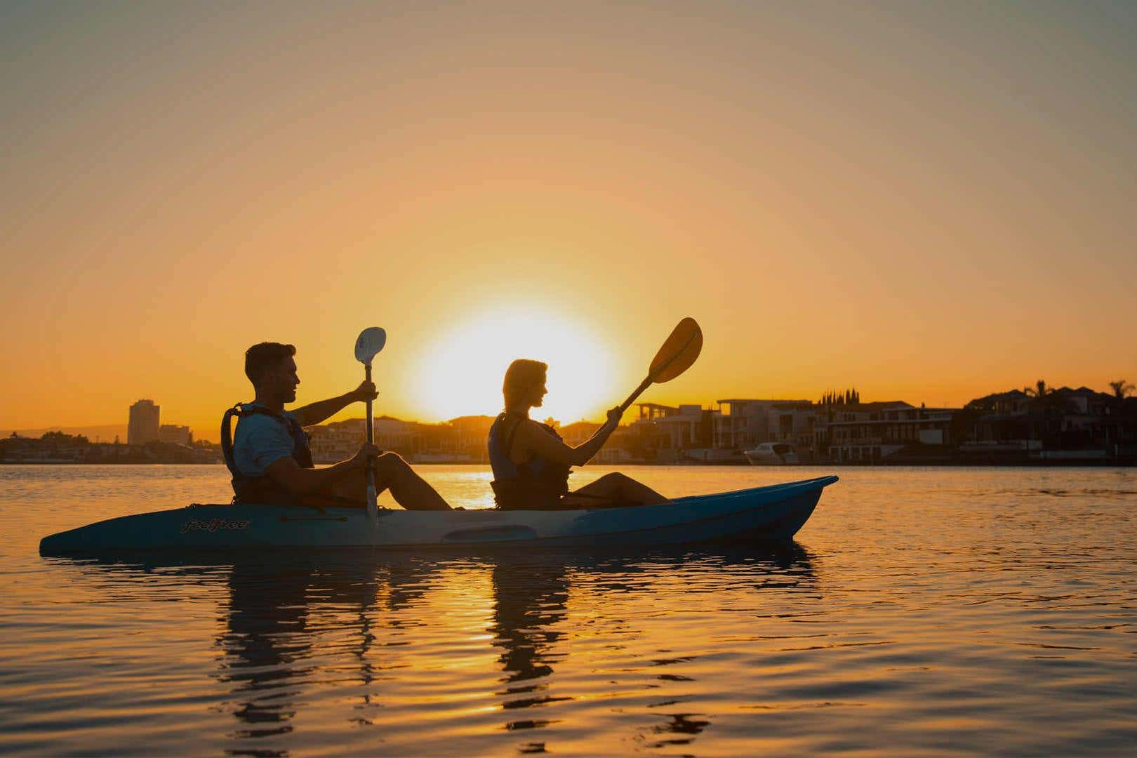 Tour en kayak al atardecer por Gold Coast