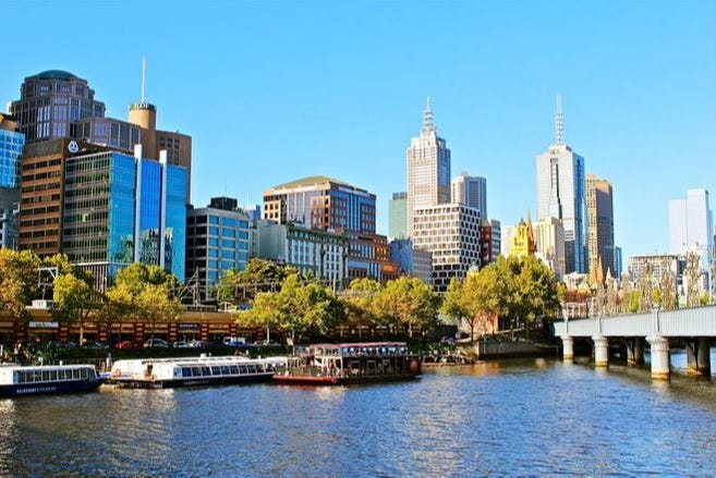 Enjoy the best views of Melbourne from the Yarra River Bridge