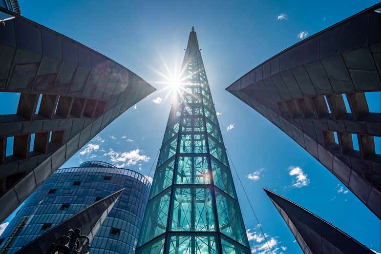 Podréis subir al mirador de la Torre Bell