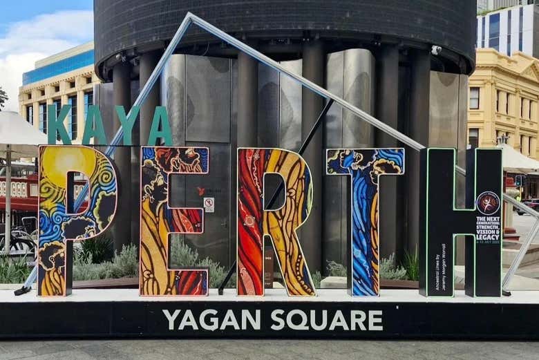 Letrero de Perth en Yagan Square