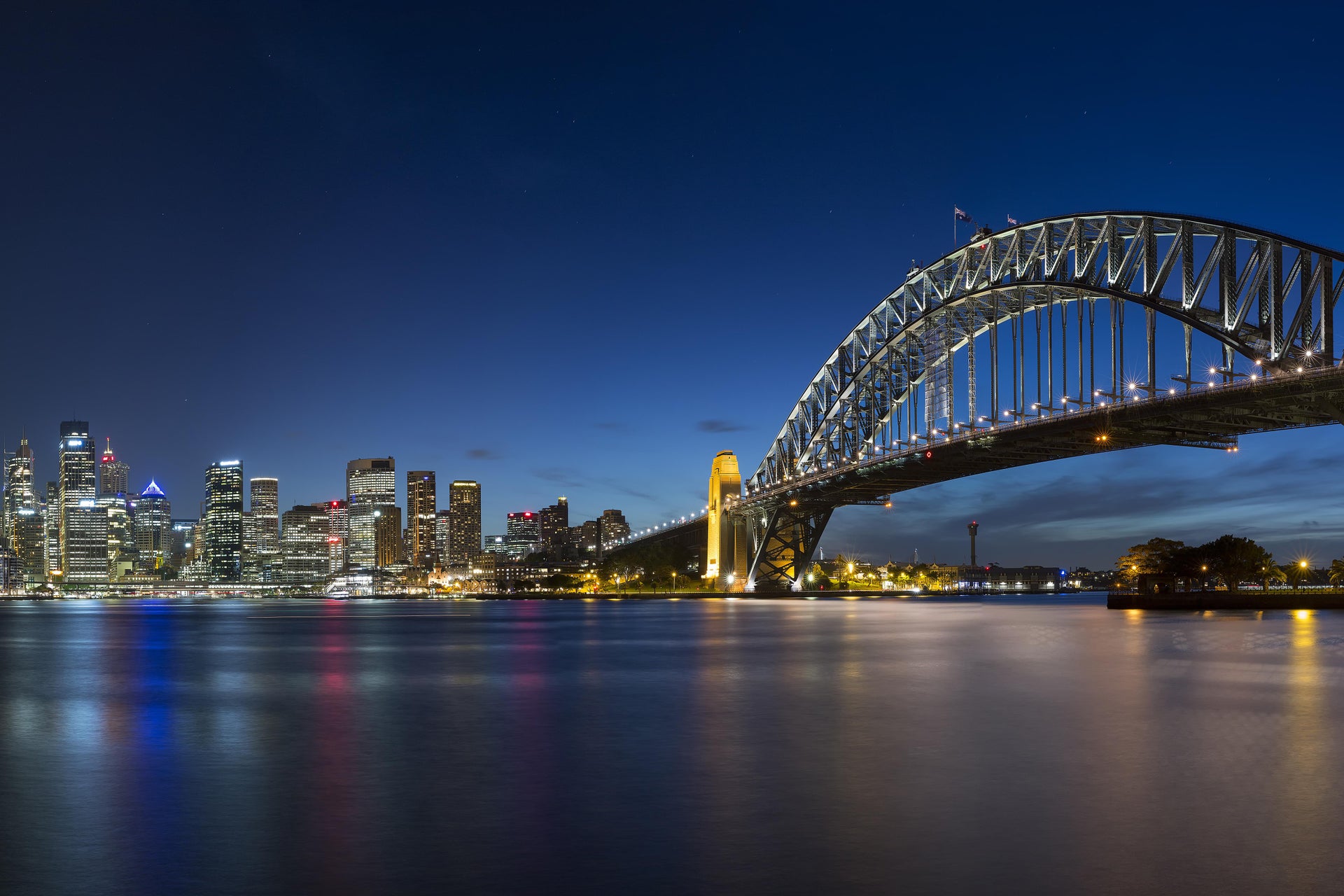 Escalada na Sydney Harbour Bridge à noite