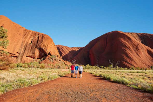 Uluru Hiking Trail