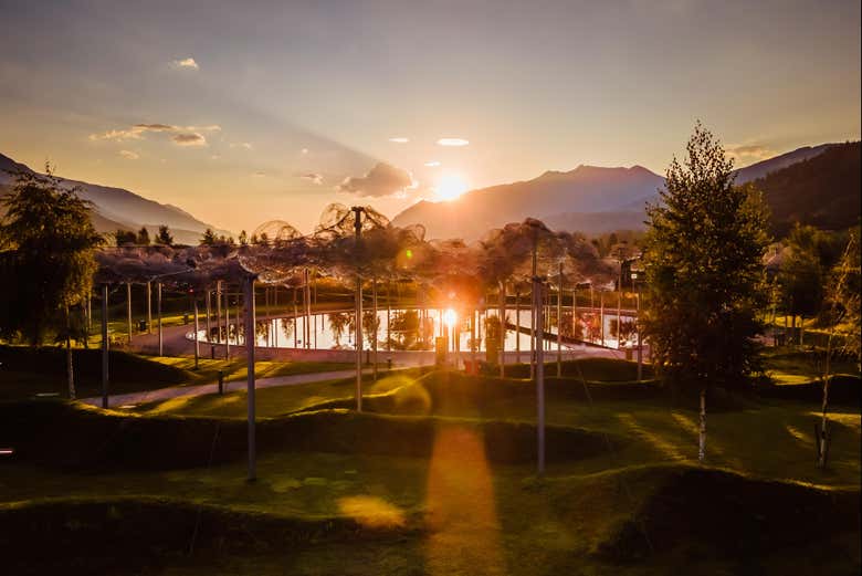 Admire the sunset in the garden