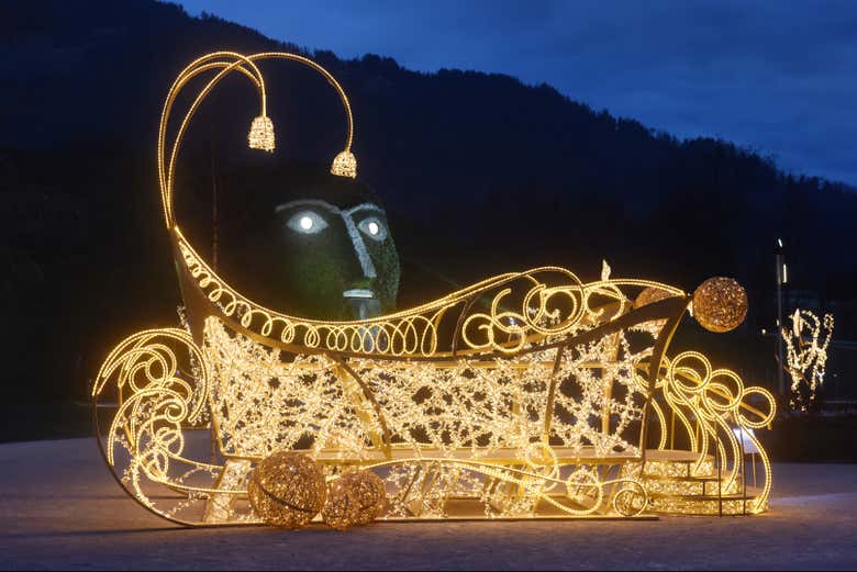 Look at the Garden of the Giant decorated for Christmas!