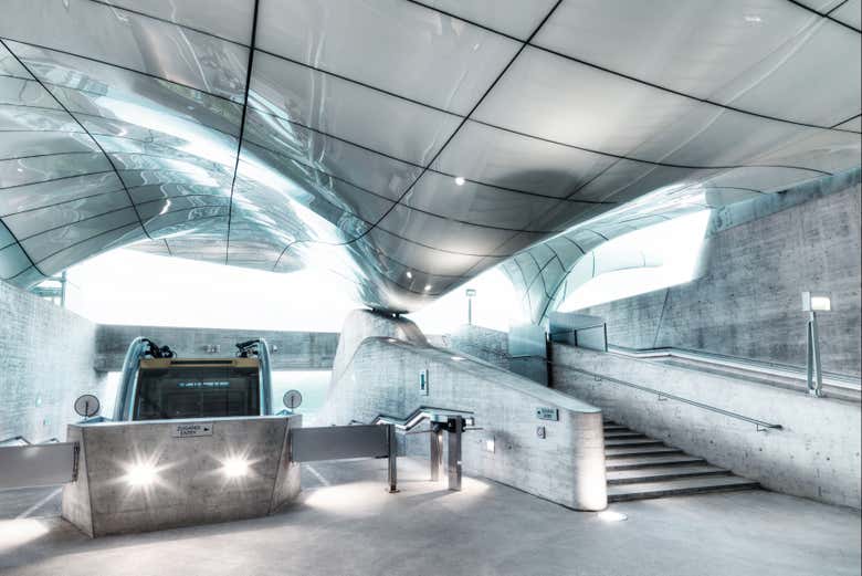 Interior de la estación de Hungerburg