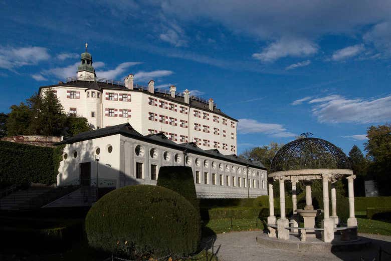 Il Castello di Ambras dall'esterno