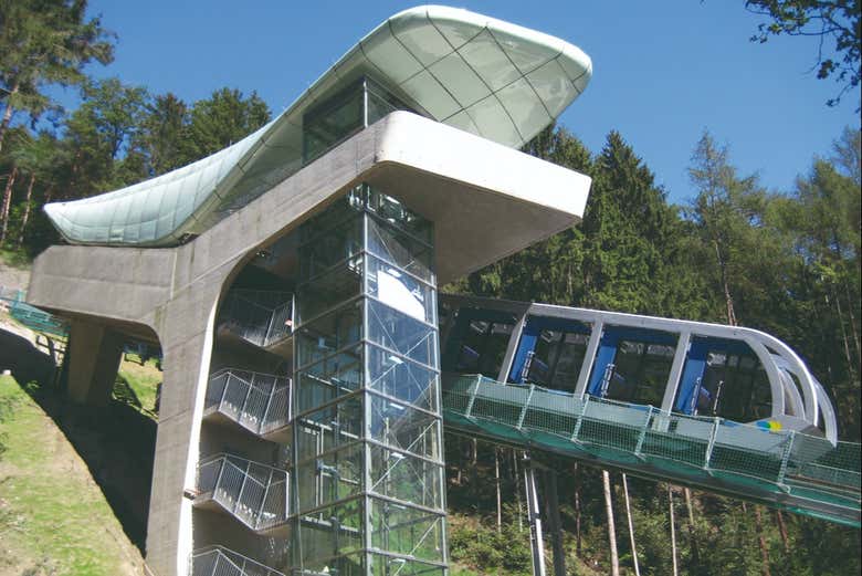 Take the funicular to the zoo