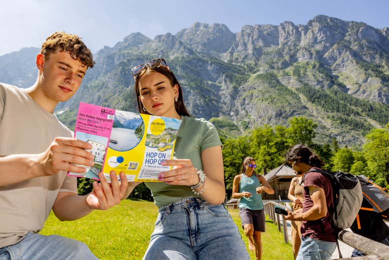 Lisez l'itinéraire du bus touristique