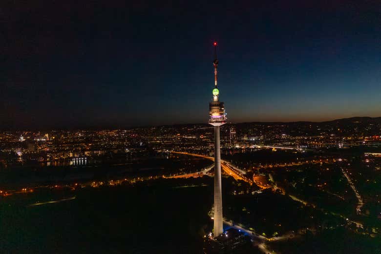 Watch how Vienna lights up at night