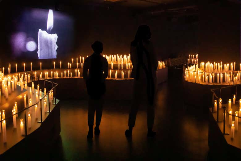 Miles de velas LED en Réquiem – la muerte de Mozart