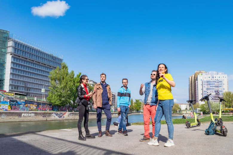 Making a stop to listen to the guide explain something 