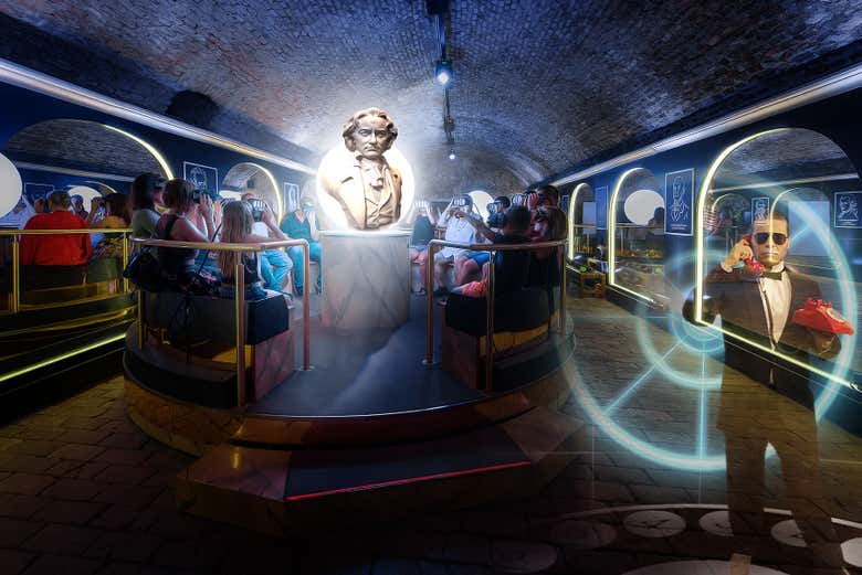 Sorprendeos con las proyecciones holográficas de la historia