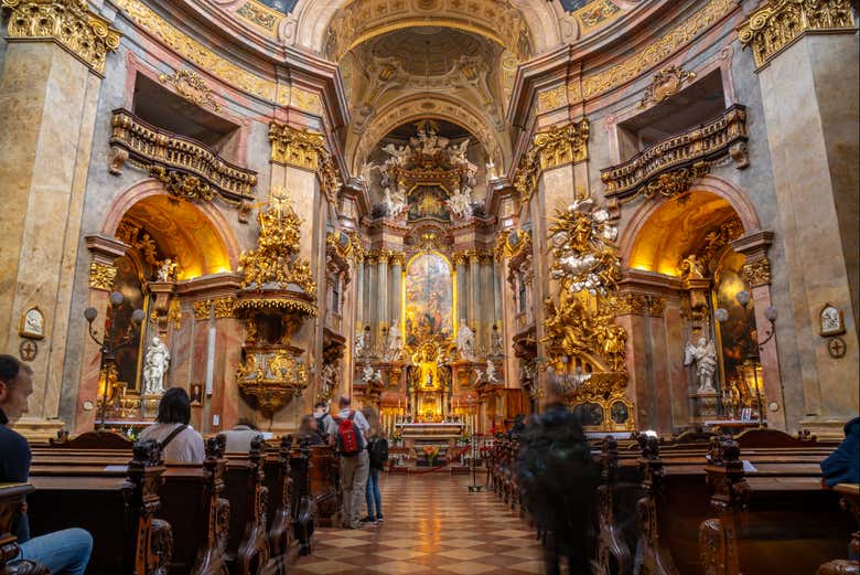 Intérieur de l'église Saint-Pierre
