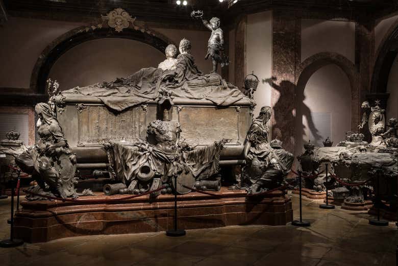 Monumento funerário na Cripta Imperial