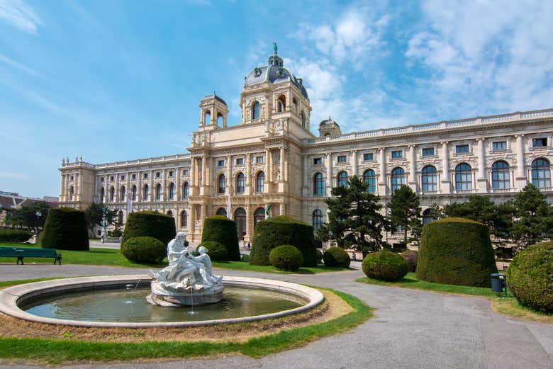 Maria-Theresien-Platz