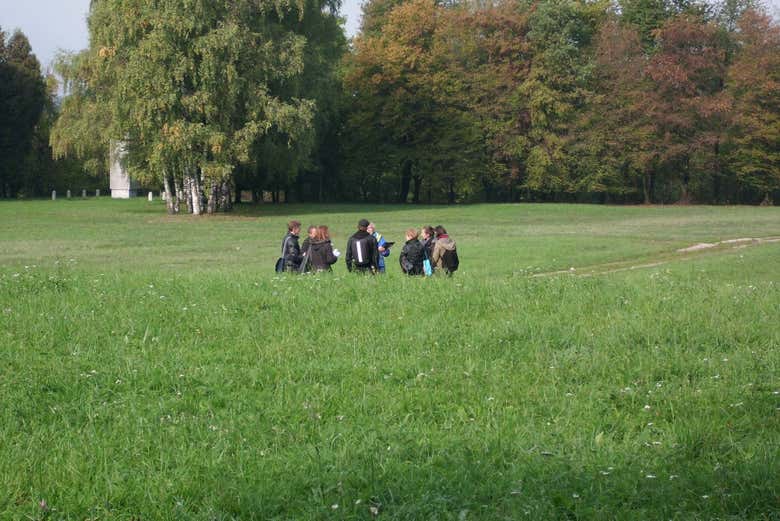 Stroll around the grounds