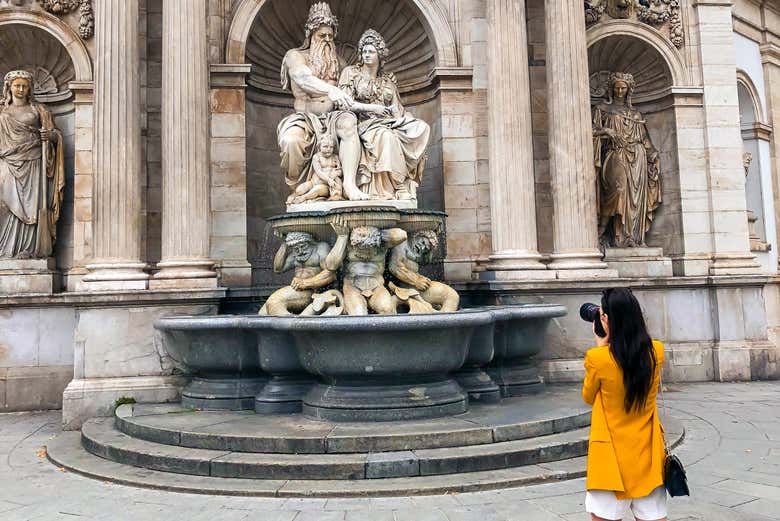 Fotografiando la fuente de Albrecht