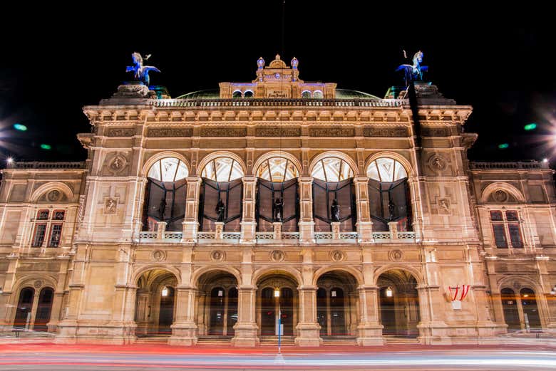 L'Opera di Vienna di sera