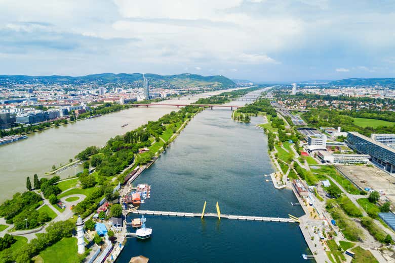 Vue panoramique sur le Danube à Vienne
