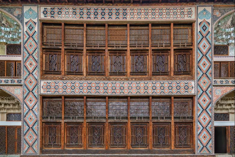 Decorazione di una facciata del Palazzo dei Kanes di Sheki