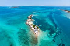 Paseo en barco transparente por las islas Perla y Paraíso