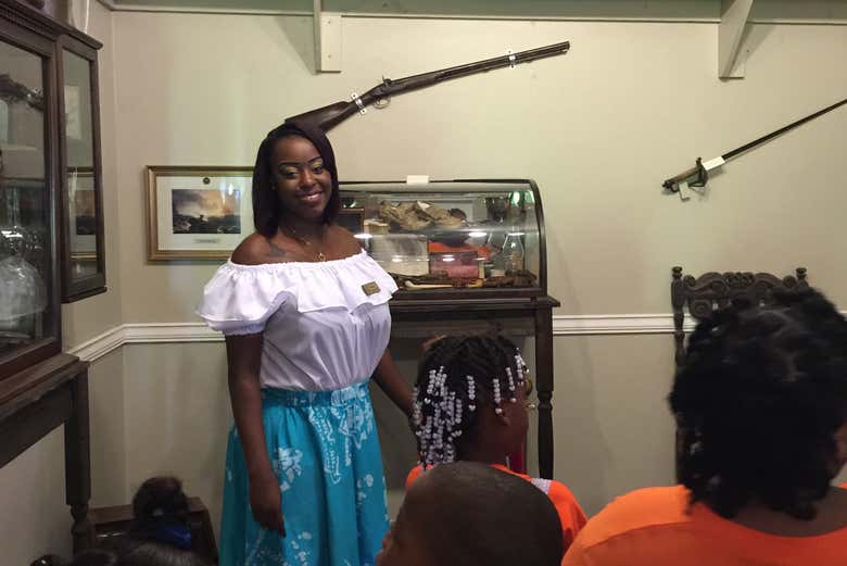 Ascoltando le spiegazioni della guida