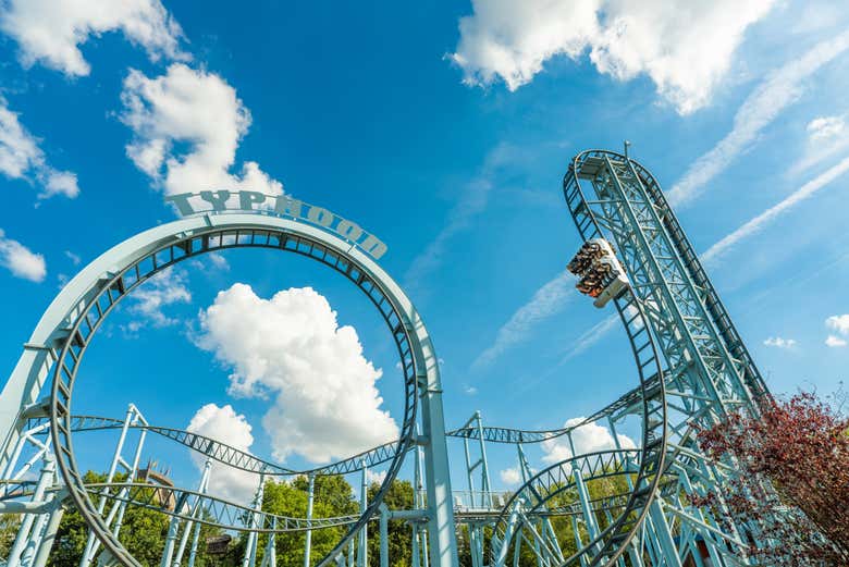 Typhoon, la montaña rusa más vertiginosa de Bobbejaanland