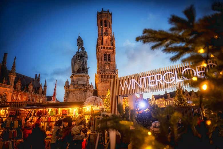 Visitando el mercadillo navideño de la Grote Markt
