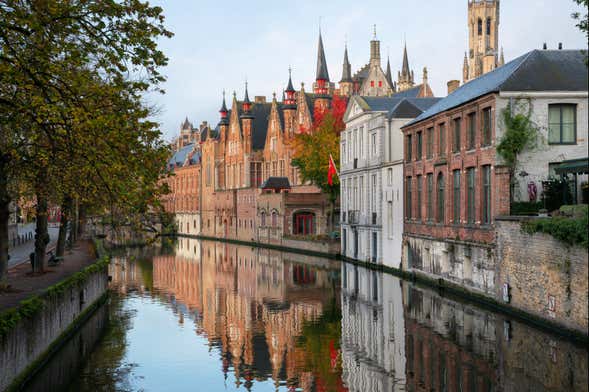 Tour privado por Bruges com guia em português