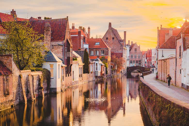 Brujas es conocida como la Venecia del Norte por sus canales