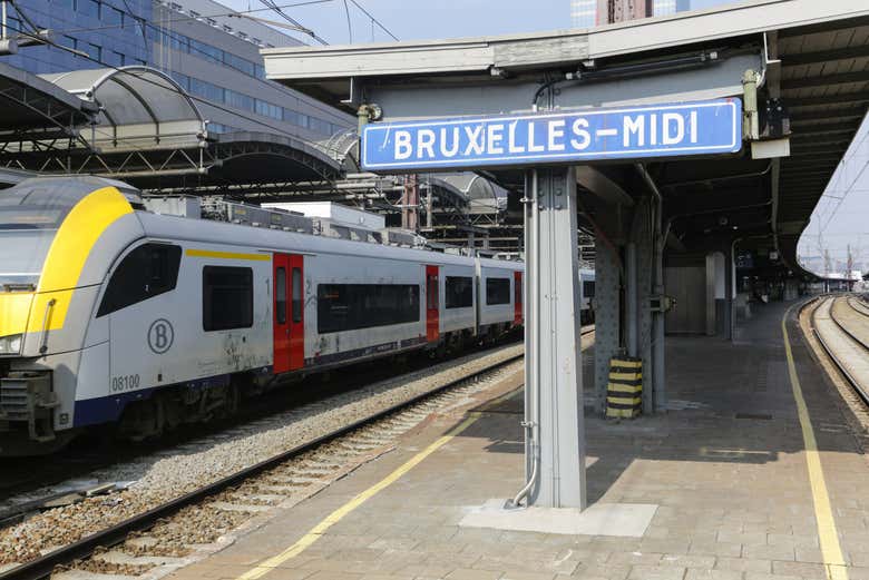 Da Charleroi alla stazione Midi di Bruxelles