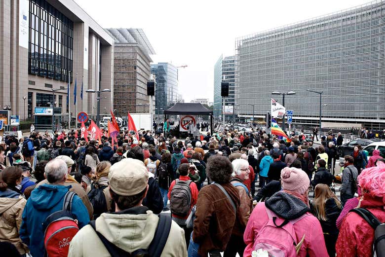Manifestazione vicino alla Sede del Parlamento Europeo