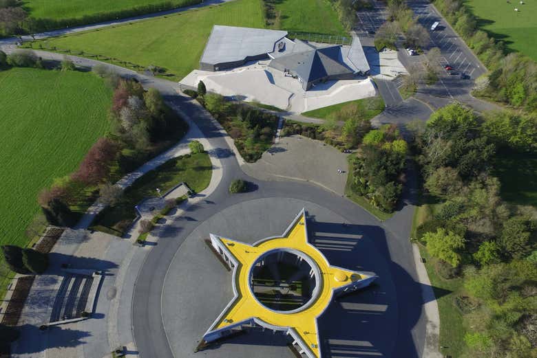 Memorial Mardasson e Museu da Guerra, em Bastoña