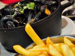 Moules frites, Belgium's traditional dish