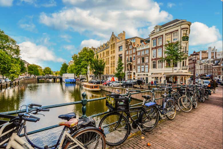 La típica postal de Ámsterdam y sus canales