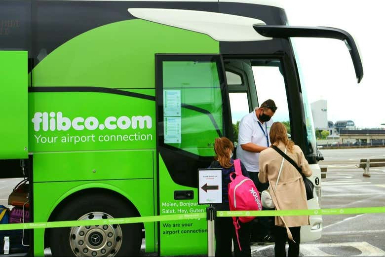 Subindo a bordo do ônibus para Gent