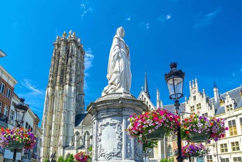 Estatua de Margarita de Austria