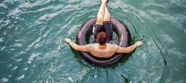 Tubing en el río South Stann Creek