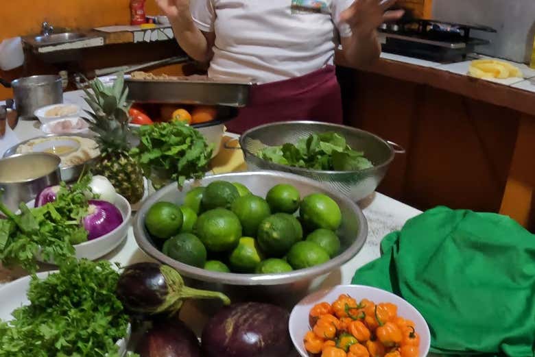 La mesa lista para empezar a cocinar