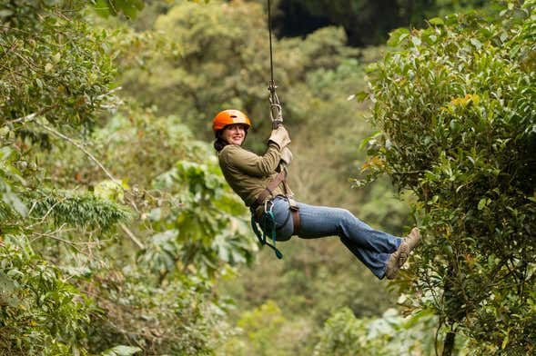 Tirolina y cave tubing en el Parque Jaguar Paw