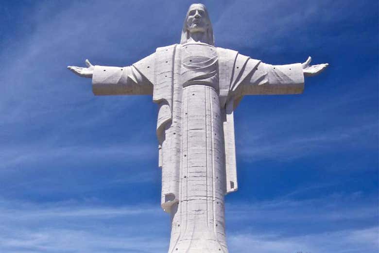 Cristo de la Concordia