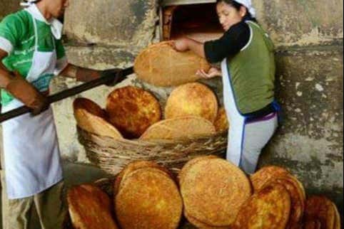 Mama Qonqachis, pagnotte al formaggio tipiche di Arani