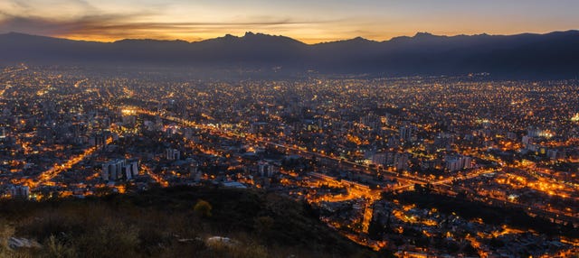 Tour noturno por Cochabamba