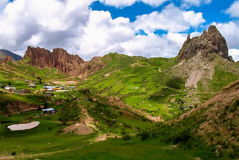 Il paesaggio montuoso della Muela del Diablo