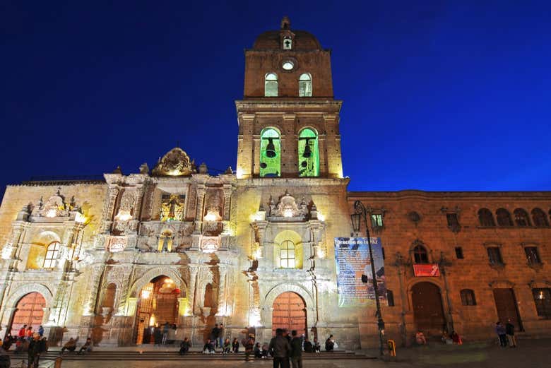 Iglesia de San Francisco iluminada