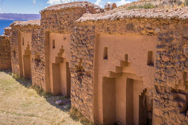 Templo das Virgens na Ilha da Lua